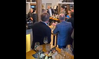 Declaraţie SCANDALOASĂ a cancelarului Austriei, înconjurat de zeci de pahare cu vin şi platouri cu brânzeturi: Copiii săraci să mănânce la Mc Donald's. E mai ieftin