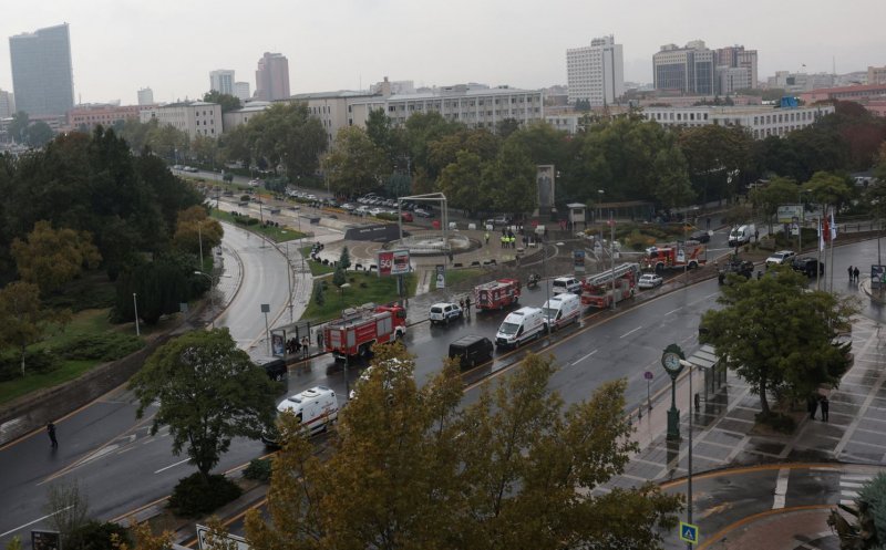 Turcia în alertă. Atac terorist la Ankara. Doi indivizi au detonat o bombă în fața Ministerului de Interne