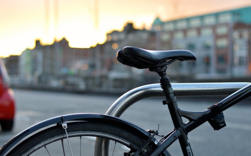 Bicicletă de mii de lei, furată din scara unui bloc din Gherla