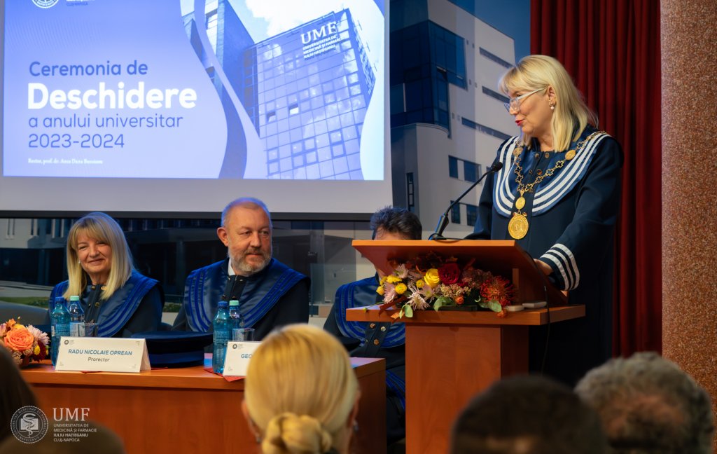Ceremonie de deschidere a anului universitar la extensia UMF Cluj din Baia Mare. Zeci de studenți încep cursurile la Asistență Medicală Generală