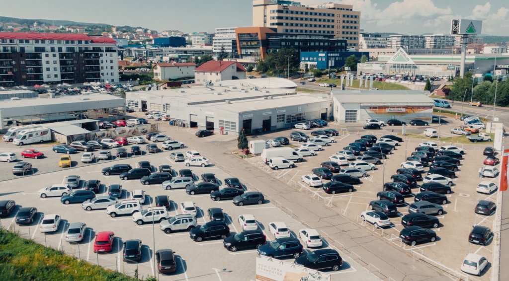 Compexit, condus de afaceriști și politicieni clujeni, deschide showroom auto pe Calea Turzii