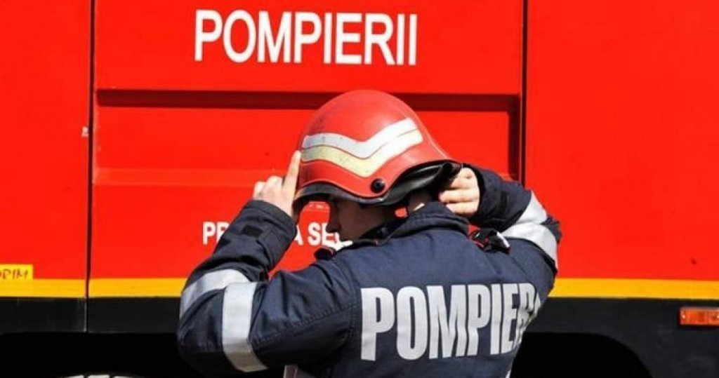 Incendiu la o casă dintr-un sat din Cluj. Mobilă de bucătărie, făcută scrum