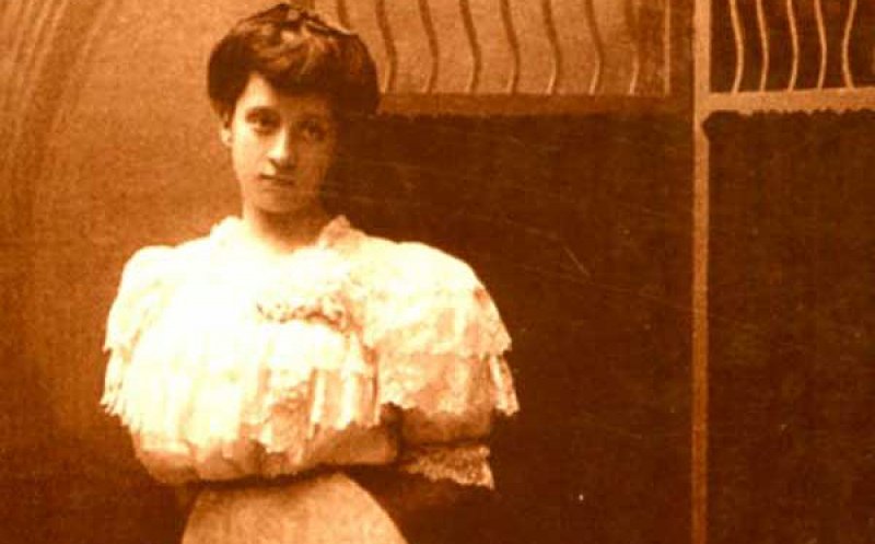 Veturia Goga, "privighetoarea Ardealului" sau "castelana de la Ciucea": Singurul translator român acceptat de Hitler în discuţiile cu Antonescu a știut să-și croiască drumul într-o lume dominată de bărbați