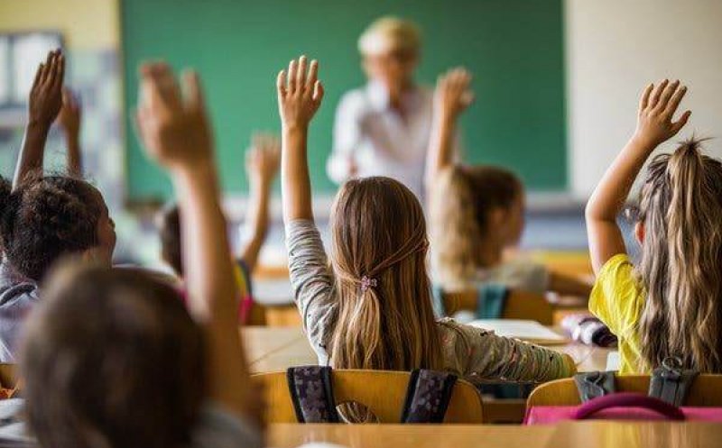 Set de reguli în cazurile de violenţă din mediul şcolar