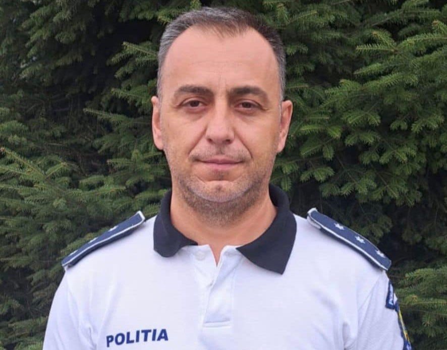 Un polițist examinator auto din Cluj a salvat viața unei femei care a intrat în stop cardio-respirator în timpul examenului
