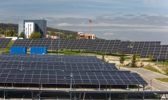 Parcul fotovoltaic și eolian de la Cluj Innovation Park este aproape GATA! Investiție de 2,6 mil. euro