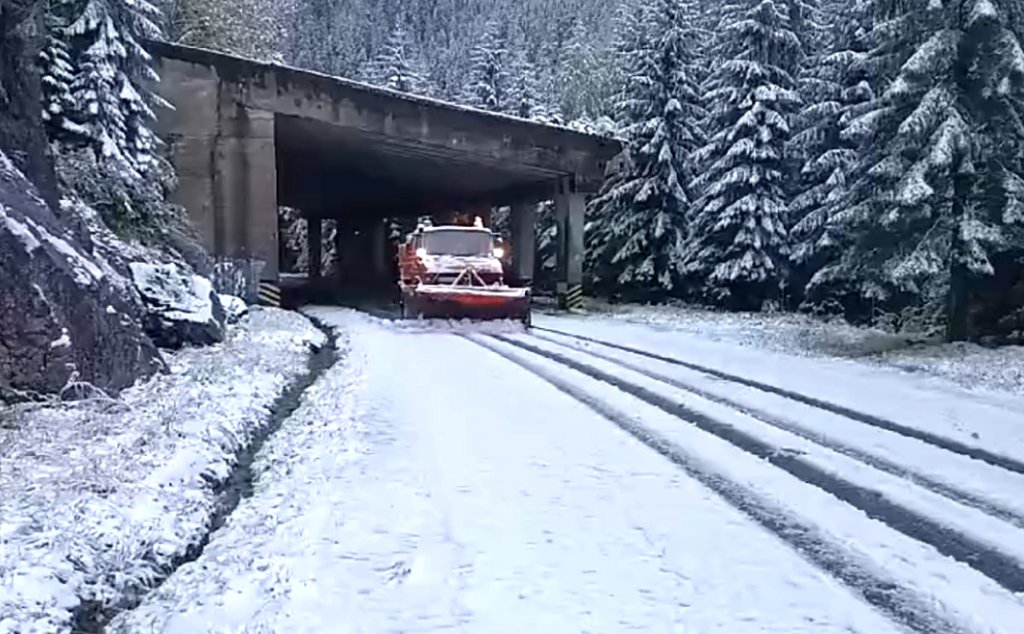 A venit iarna! Unde au ieșit drumarii la deszăpezit șoselele