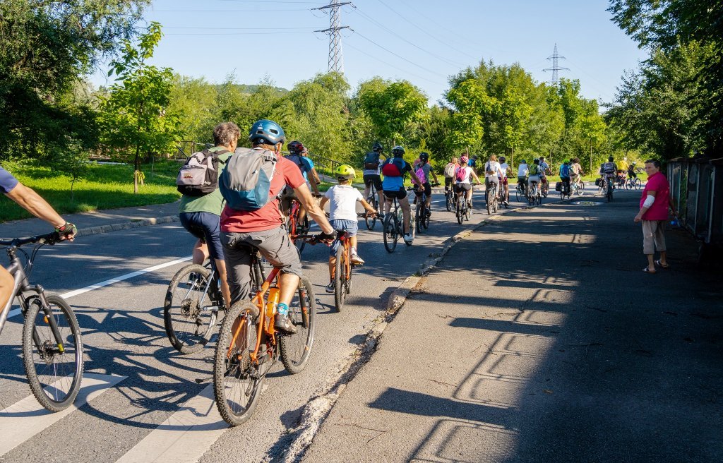 Dezbatere piste de biciclete/pietonale pe mal de Someș de la Gilău la Dej. S-a propus monorail