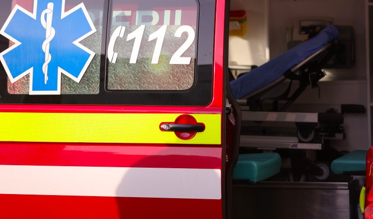 Accident neașteptat: Bărbat în stare critică după  ce cazanul în care făcea țuică a explodat