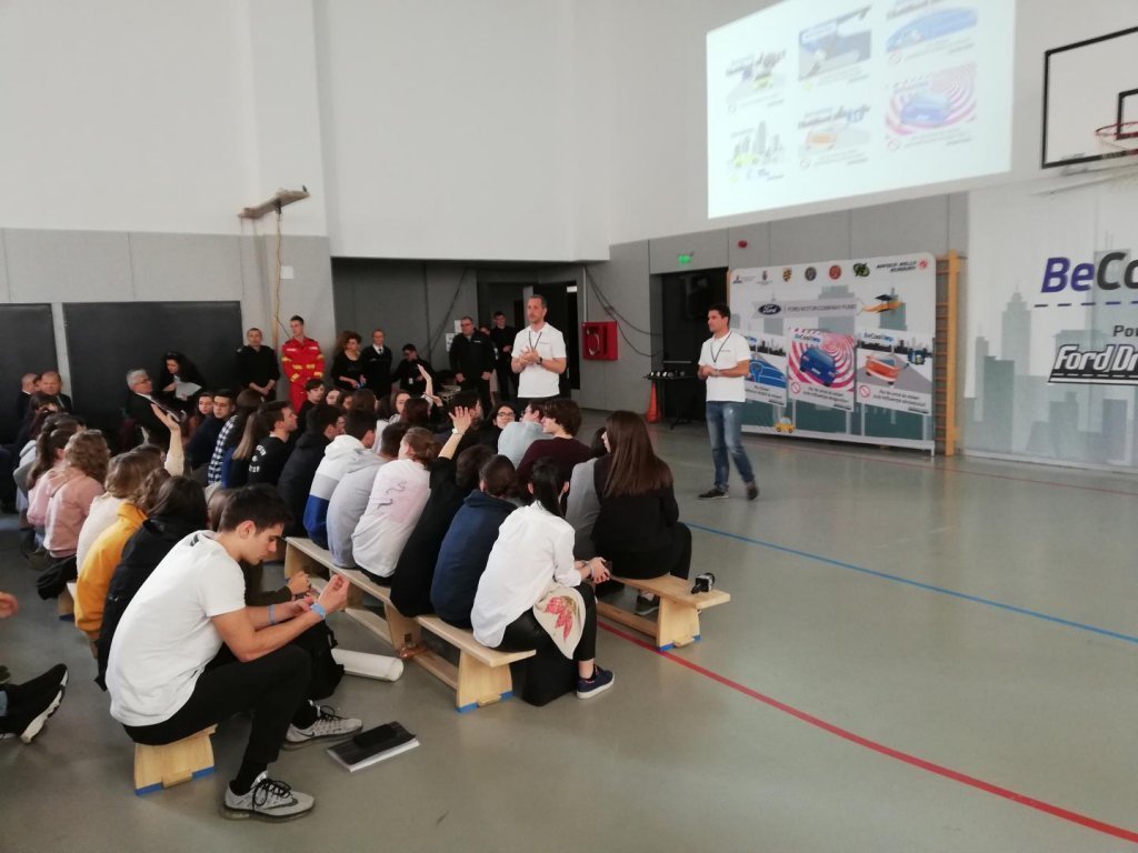 Workshop-uri cu piloţii Napoca Rally Academy pentru liceenii din Cluj