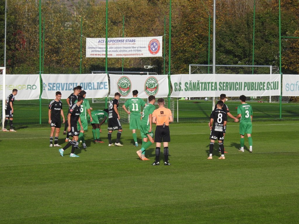 "Șepcile roșii" au pierdut amicalul cu Sănătatea Cluj