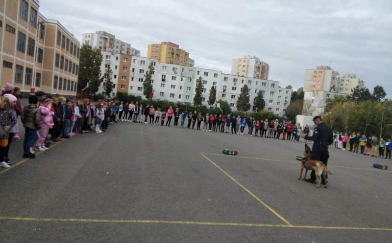 Săptămână cu adevărat "altfel" pentru elevii de la "Liviu Rebreanu" din Cluj-Napoca. Ce activități li s-au pregătit