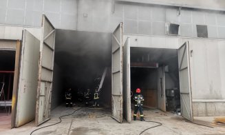 INCENDIU la un service auto din Cluj-Napoca