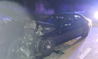 Accident cu două mașini în apropiere de Dej. Intervin echipaje de prim-ajutor