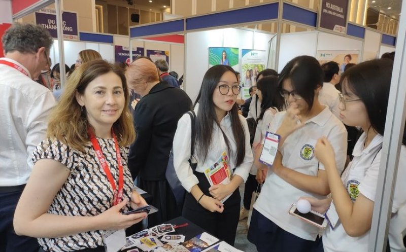 UTCN a participat la Târgul Educațional din Vietnam