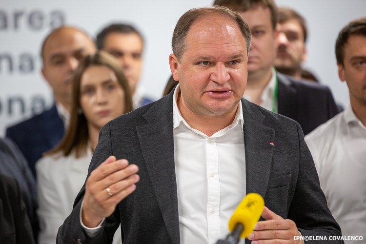 Alegeri în Rep. Moldova! Chișinăul va avea același primar / Prezență scăzută la urne