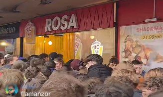 Coadă INCREDIBILĂ pentru șaroma GRATIS la Cluj! Sute de oameni așteaptă la rând