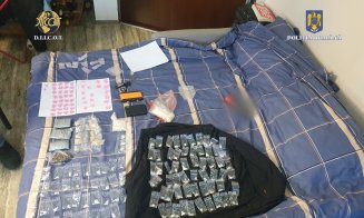 Traficanți de droguri, prinși în flagrant în Cluj-Napoca. Printre drogurile pe care le vindeau se numără ecstasy, amfetamină și “cristal”