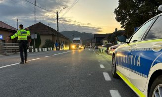 Acțiune amplă a polițștilor la Huedin. Peste 50 de mașini au fost verificate, iar doi șoferi au rămas fără permis