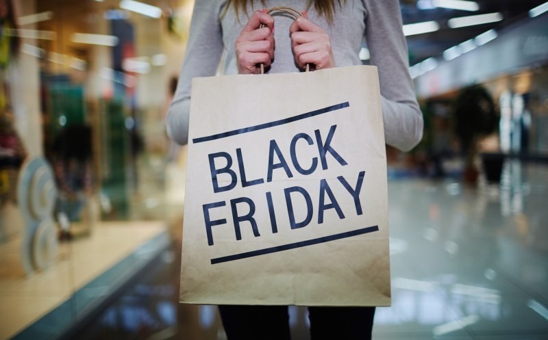 Clujul, în topul comenzilor în ziua de Black Friday. Românii au cumpărat de peste 730 mil. lei