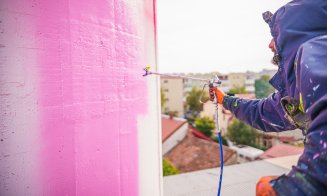 Un turn de apă de 40 de metri din Cluj, transformat în lucrare de artă stradală