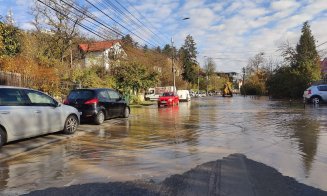 Inundație masivă pe Eremia Grigorescu! Strada, transformată în lac după ruperea unei conducte. Mai multe subsoluri inundate