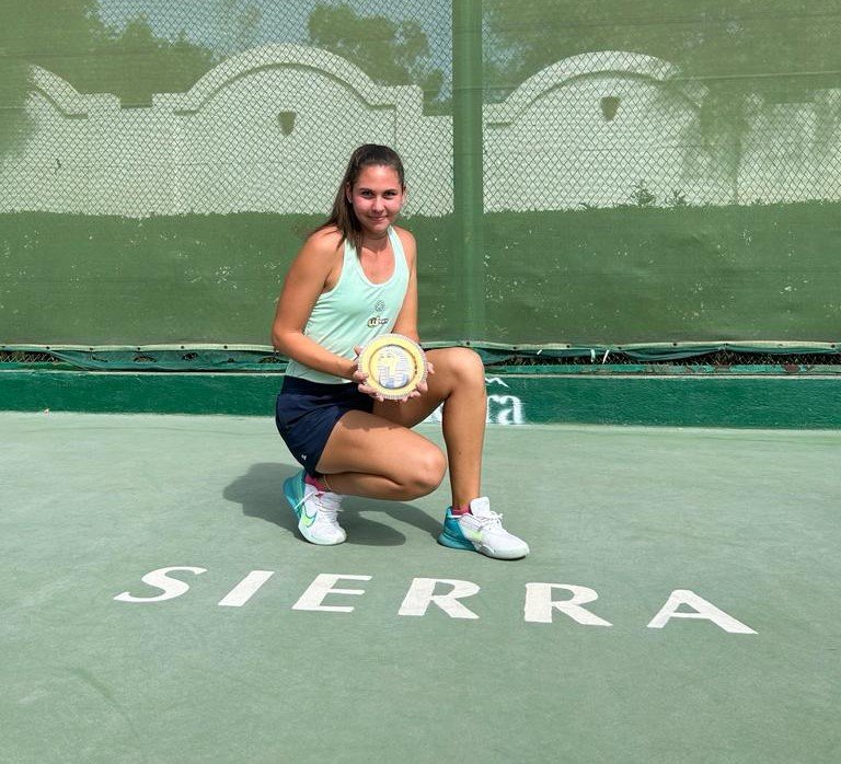 Cadou perfect de majorat pentru Briana Szabo. Tensimena din Cluj a câștigat primul ei turneu la senioare chiar în ziua în care a înplinit 18 ani