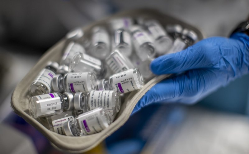 Scandalul dozelor de vaccin anti COVID. Rafila: Am luat 35 de milioane, din care 10 milioane au expirat şi au fost distruse