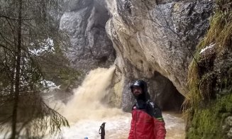 Salvamontiștii clujeni n-au avut odihnă în minivacanța de 1 Decembrie. Au intervenit în zona Cascadei Vălul Miresei