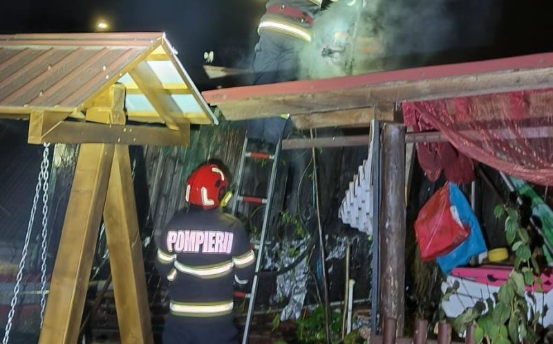 INCENDIU în Dej: Locatarii s-au autoevacuat / De la ce a pornit focul
