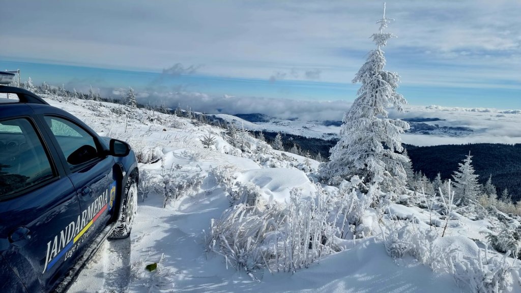 Jandarmii clujeni, către cei care vor merge în weekend la munte: "Echipați-vă corespunzător și verificați prognoza meteo"