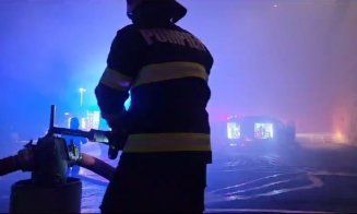 Incendiu la mall-ul din Gheorgheni. Pompierii intervin cu trei autospeciale / S-a închis hypermaket-ul, iar clienții au fost evacuați