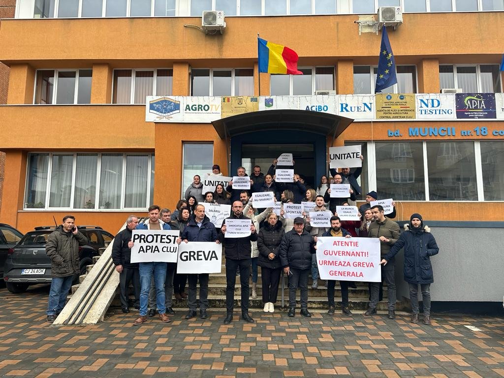 Sindicaliștii APIA continuă protestele la Cluj și amenință cu greva generală: Sunt hotărâți să nu renunțe până nu își vor obține drepturile