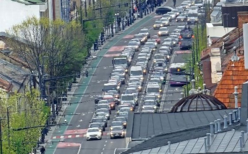 Ce ne facem cu traficul infernal din Cluj-Napoca. Viceprimarul: „În 30 de ani, am crescut de la 40.000 la aproape 300.000 de mașini”
