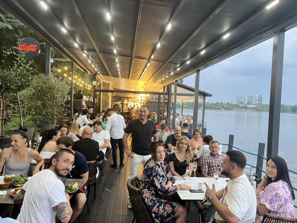 Restaurantul Taverna Racilor a luat foc și s-a făcut praf. „Pescobar” abia a deschis unul similar și la Cluj