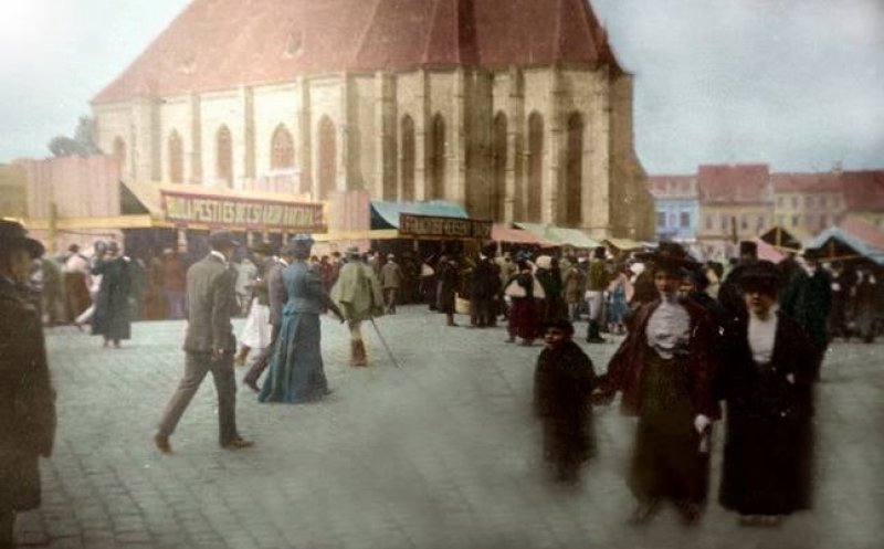 Targ in centru Clujului, inceputul anilor 1900