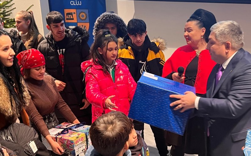 Alin Tișe a făcut pe „Moșul”. Toți copiii din centrele DGASPC Cluj au primit un cadou de Crăciun