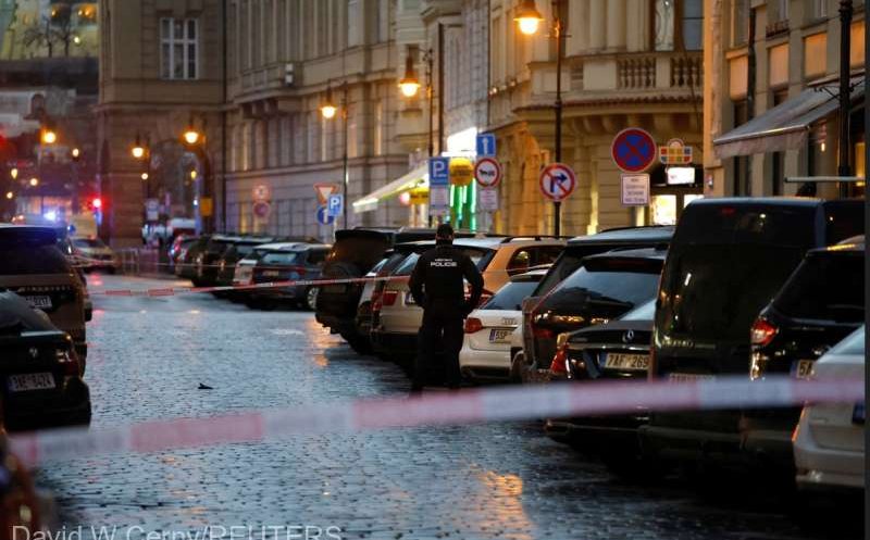 Atac armat la o universitate din Praga. Cel puțin zece morți și 30 de răniți