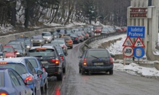Aglomerație pe Valea Prahovei în a doua zi de Crăciun. Ce alternative recomandă Poliția