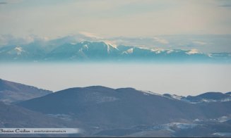 IMAGINI SPECTACULOASE: Făgărașul, văzut de pe  Muntele Mare din Cluj, de la 350 km distanță