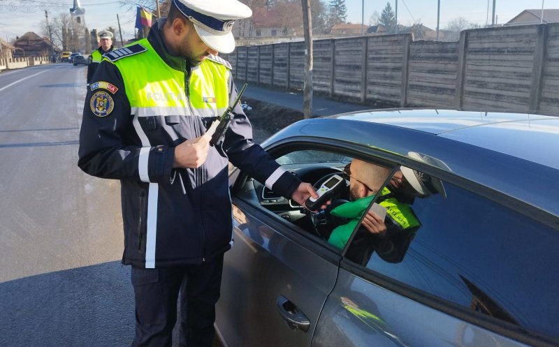 Vitezomani și bețivi la volan, de sărbători. Polițiștii clujeni au reținut 56 de permise în 4 zile
