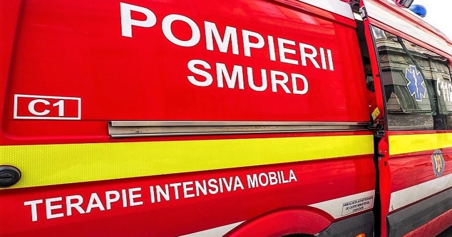 Accident pe A10, între Turda și Aiud. O mașină s-a izbit de parapet
