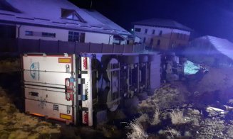 ACCIDENT în județul Cluj, la Negreni. Autotren, în șanț