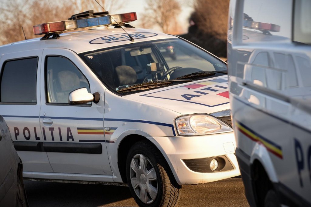 Cluj: Farmacist, lovit în cap cu scaunul după o dispută cu un cioban. Totul a pornit de la o femeie