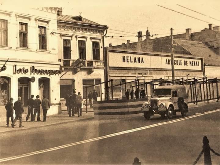 Recunoști locul unde este făcută poza?