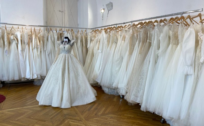 Expoziția "Nuntă la Palat" și-a deschis porțile la Cluj. Care sunt tendințele pentru nunțile din 2024 și locațiile preferate de miri