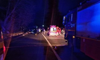 ACCIDENT rutier grav noaptea trecută, la ieșire din Ileanda spre Dej. 2 microbuze implicate şi 13 victime / Planul roşu de intervenţie