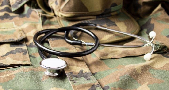 Se scot la concurs peste 100 de posturi de medici şi asistenţi medicali în unităţi sanitare ale MApN