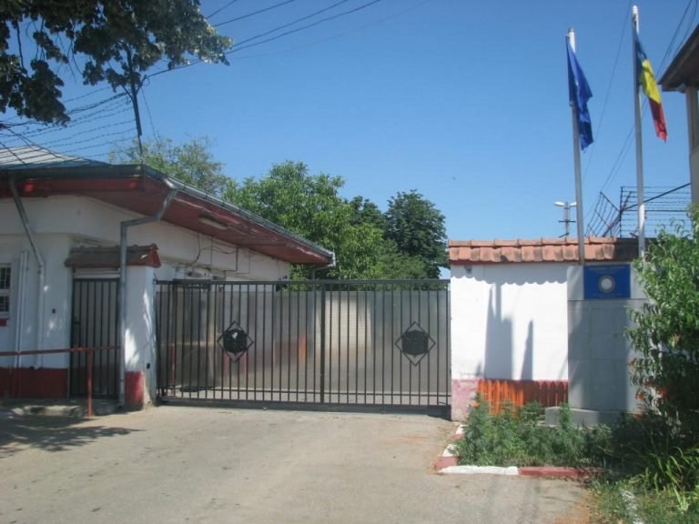 Incendiu la Penitenciarul Jilava. Pompierii au stins focul