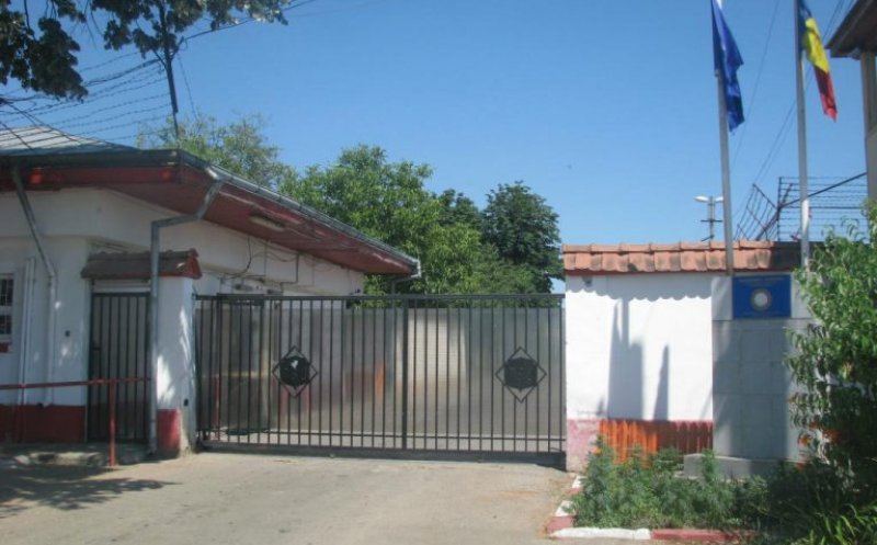Incendiu la Penitenciarul Jilava. Pompierii au stins focul